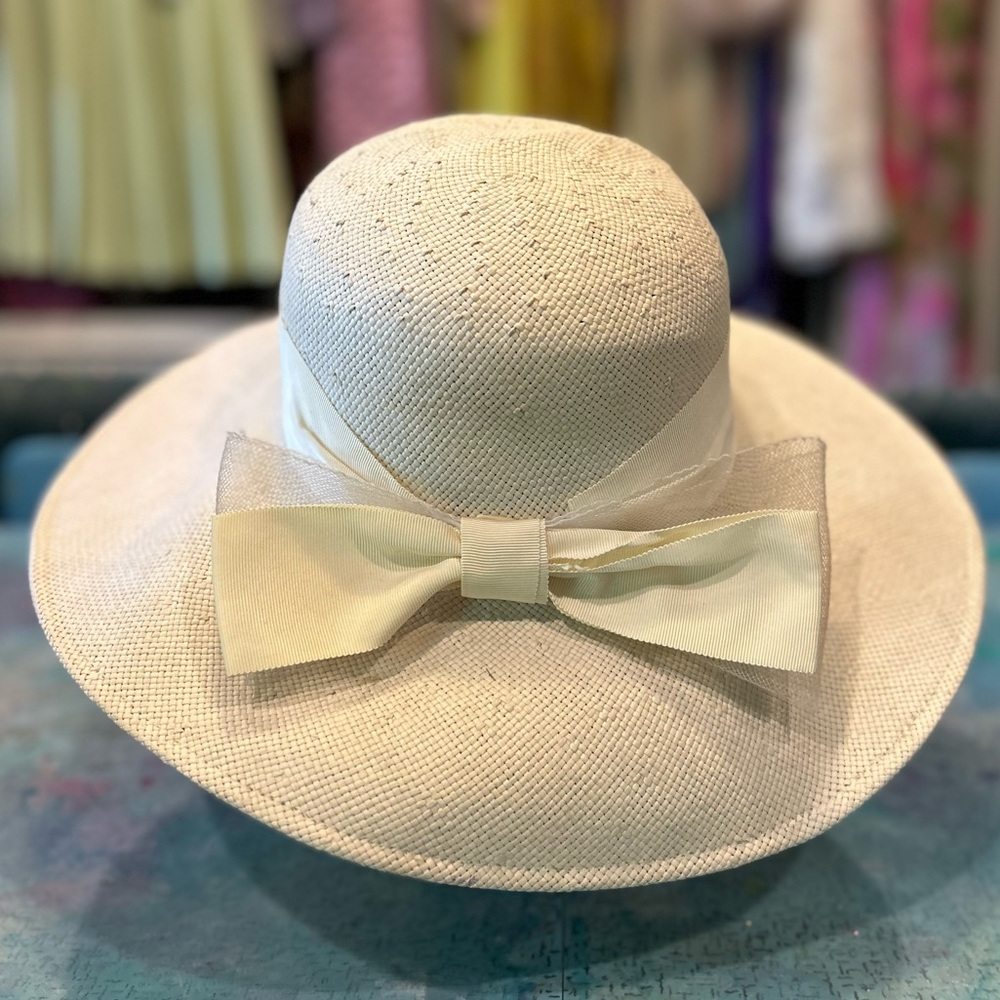 Vintage Straw Wide Rimmed Hat - Picture 2 of 11